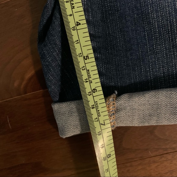 Torrid ripped Jean shorts - Size 16 - Picture 3 of 9